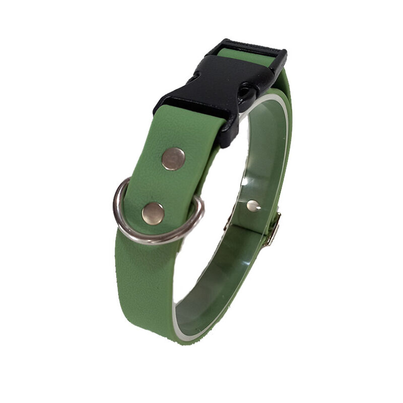 Collar Impermeable Verde Militar